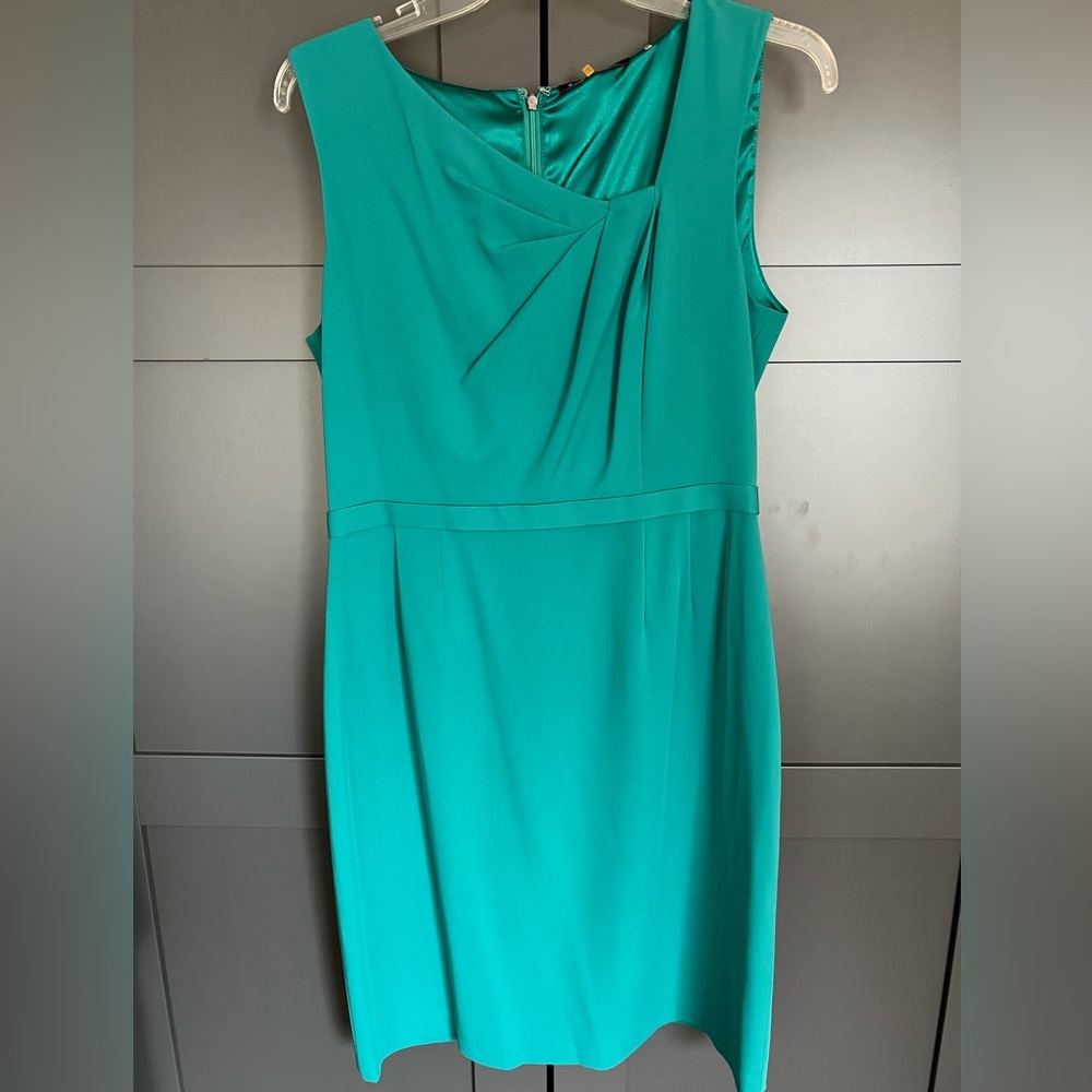 Elie Tahari greenish/ Teal Sleeveless Sheath Dress